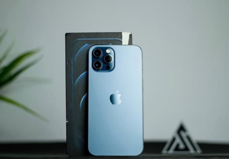 iPhone 12 Pro Max - صورة 1