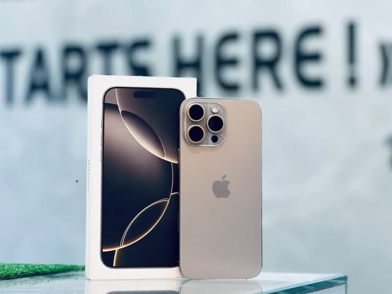 iPhone 16 Pro Max
