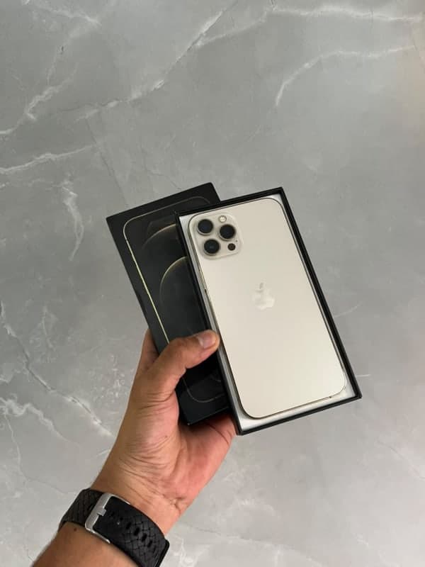 Iphone 12 pro Max - صورة 1